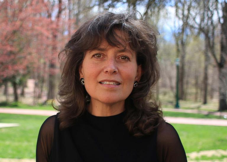 Betsi Grabe headshot